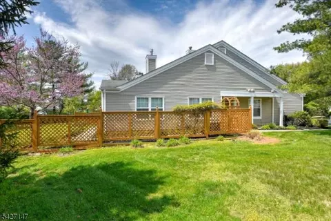 208 Reed Ln, Bedminster, NJ 07921