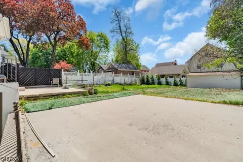 297 Hamilton Pl, Hackensack, NJ 07601 photo 46