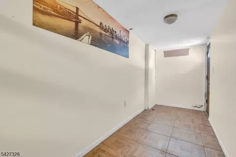 297 Hamilton Pl, Hackensack, NJ 07601 photo 17