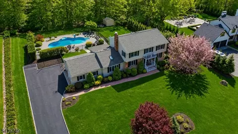 112 Urban Club Rd, Wayne, NJ 07470