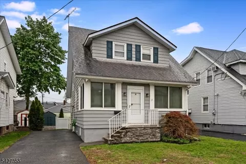 50 Lewis Pl, Totowa, NJ 07512