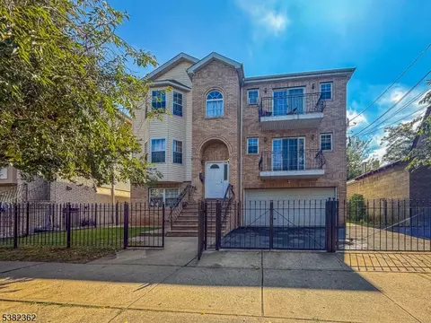 336 S 10th St, Newark, NJ 07103