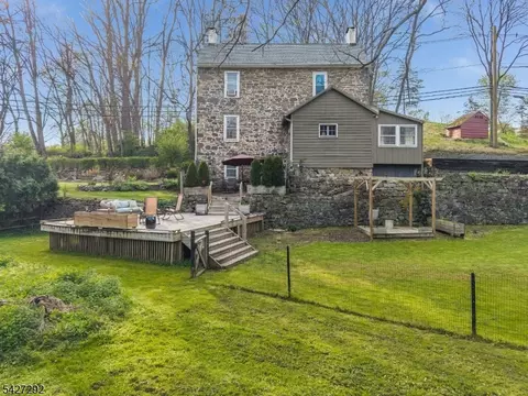 226 Finesville Rd, Phillipsburg, NJ 08865