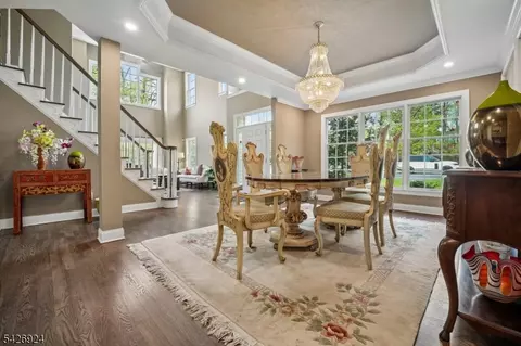 40 Jade Ln, Denville, NJ 07834