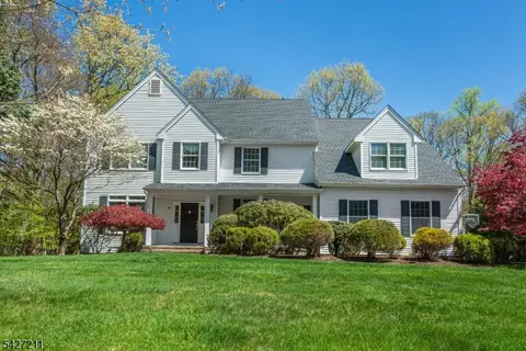 39 Winchester Ter, Randolph, NJ 07869