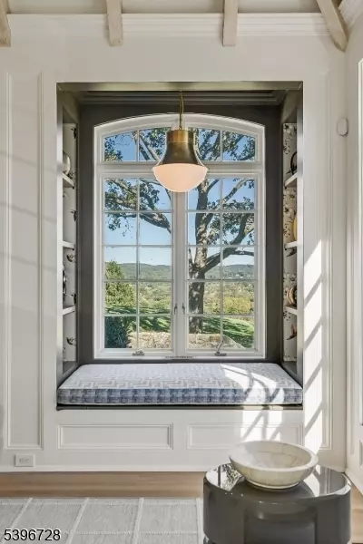 Entry Way - 464 Cherry Ln, Mendham, NJ 07945 photo 3 of 3