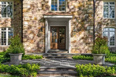 Exterior - 464 Cherry Ln, Mendham, NJ 07945 photo 2 of 4