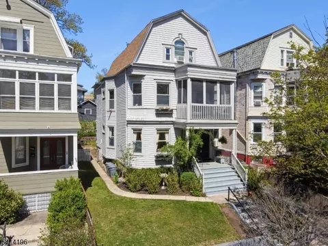 194 Hillside Ave, Glen Ridge, NJ 07028