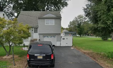 63 Rockaway Blvd, Lake Hiawatha, NJ 07034