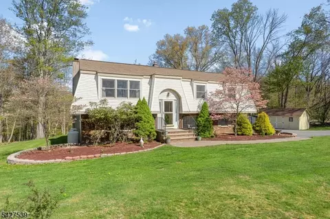 120 Coykendall Rd, Wantage, NJ 07461