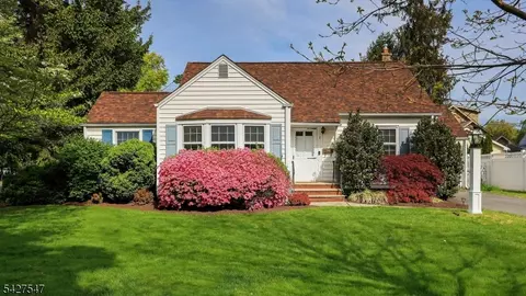 1 Roselle Ave, Cranford, NJ 07016