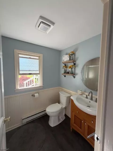 Bath - 140 John Ringo Rd, Ringoes, NJ 08551 photo 1 of 3