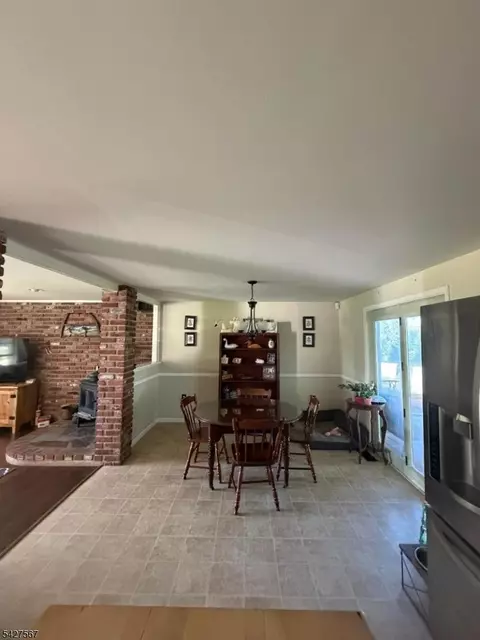 Dining - 140 John Ringo Rd, Ringoes, NJ 08551 photo 1 of 1