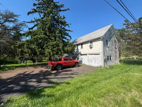 Exterior - 184 Stanton Rd, Flemington, NJ 08822 photo 2 of 7