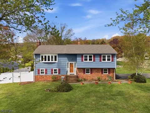 153 Birch St, Dover, NJ 07801