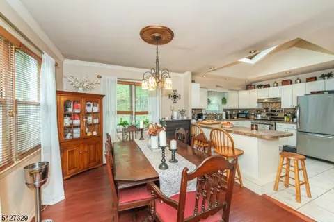 Dining - 10 Evers Ct, Wayne, NJ 07470 photo 1 of 1