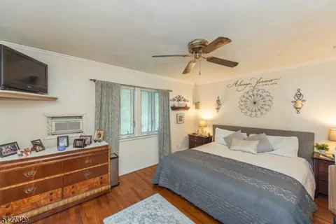 Bedroom - 10 Evers Ct, Wayne, NJ 07470 photo 1 of 2