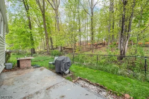 10 Evers Ct, Wayne, NJ 07470 photo 18
