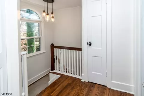6 Cape Ct, Millburn, NJ 07041 photo 14