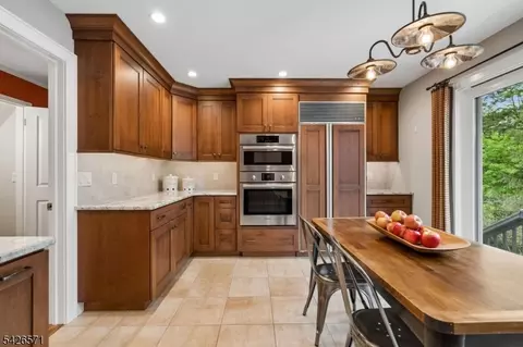 27 Hillside Ter, Summit, NJ 07901 photo 8