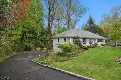 27 Hillside Ter, Summit, NJ 07901 photo 24