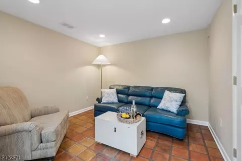27 Hillside Ter, Summit, NJ 07901 photo 21