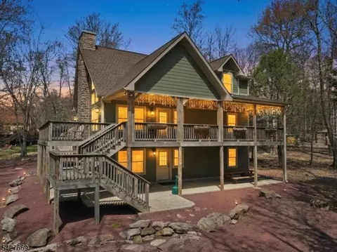 12 Lupine, Lake Harmony, PA 18624