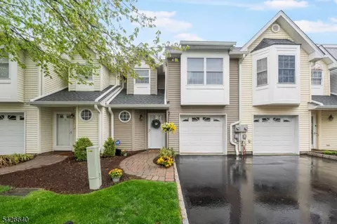 38 Angela Way, Berkeley Heights, NJ 07922