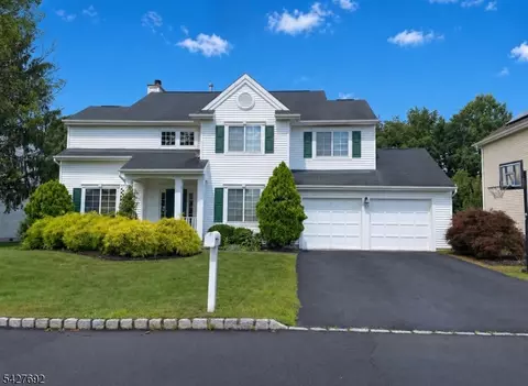 29 Fox Chase Rd, Oak Ridge, NJ 07438
