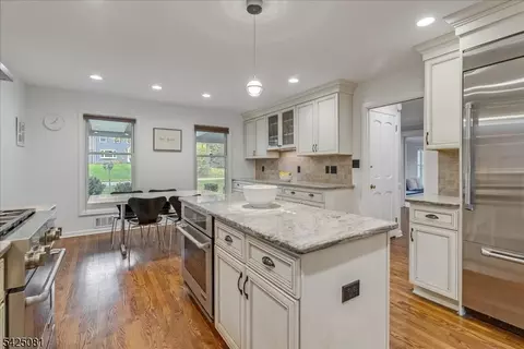 Kitchen - 71 Tree Top Dr, Springfield, NJ 07081 photo 3 of 3