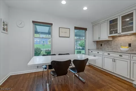 Dining - 71 Tree Top Dr, Springfield, NJ 07081 photo 1 of 3