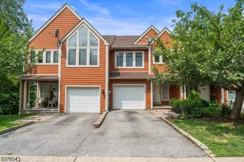 1 Wimbledon Dr U2 #2, Vernon, NJ 07462