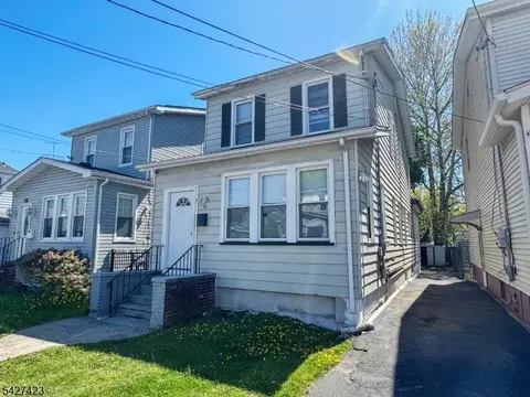 11 Lentz Pl, Irvington, NJ 07111