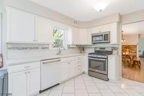 2 Sunset View Rd, Flemington, NJ 08822 photo 16