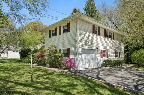 Exterior - 66 Warwick Cir, Springfield, NJ 07081 photo 3 of 9