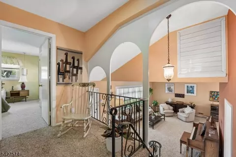 Entry Way - 66 Warwick Cir, Springfield, NJ 07081 photo 5 of 5