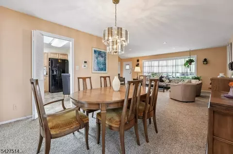 Dining - 66 Warwick Cir, Springfield, NJ 07081 photo 2 of 2