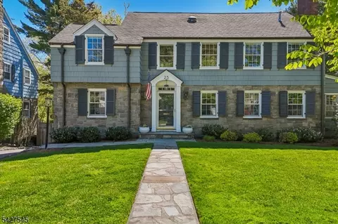 23 Greenview Way, Montclair, NJ 07043