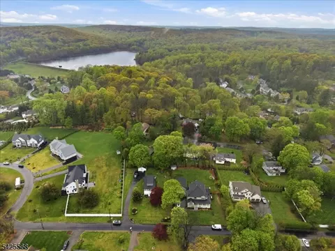 7 Shores Rd, Randolph, NJ 07869 photo 3