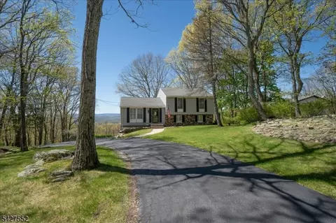 103 Panorama Dr, Sussex, NJ 07461