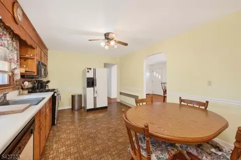 126 Jay Pl, Middlesex, NJ 08846 photo 11