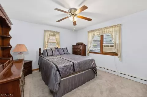 126 Jay Pl, Middlesex, NJ 08846 photo 18