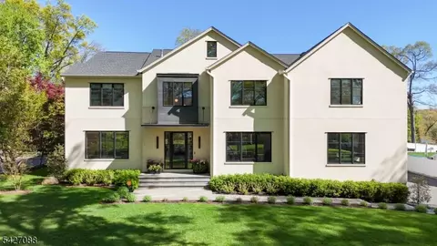 13 Robert Dr, Chatham Twp, NJ 07928