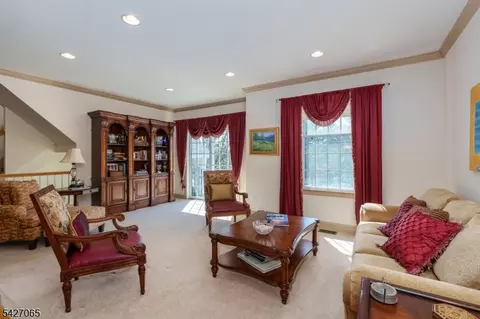 59 Spring Hill Cir, Wayne, NJ 07470 photo 6