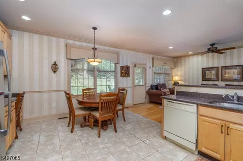 59 Spring Hill Cir, Wayne, NJ 07470 photo 13