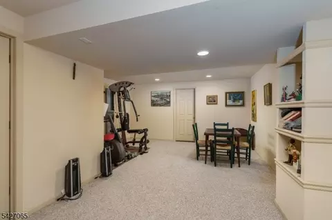 59 Spring Hill Cir, Wayne, NJ 07470 photo 25