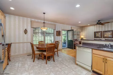 59 Spring Hill Cir, Wayne, NJ 07470 photo 14