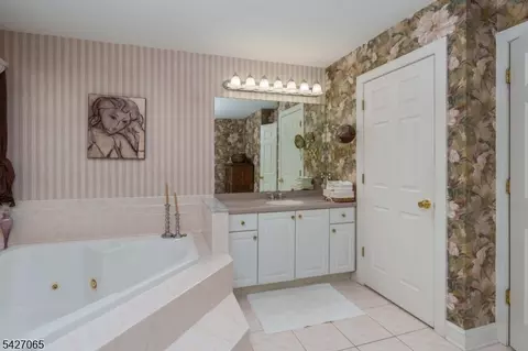 59 Spring Hill Cir, Wayne, NJ 07470 photo 21