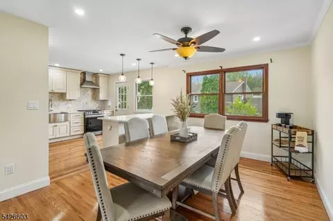 2 Marc Ct, Edison, NJ 08820 photo 6