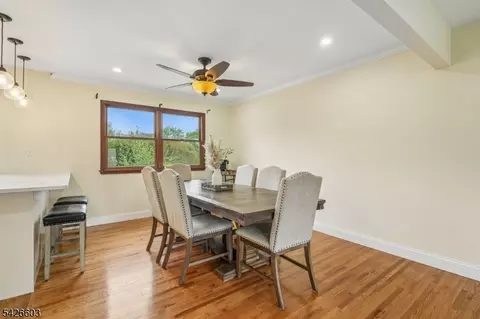 2 Marc Ct, Edison, NJ 08820 photo 8